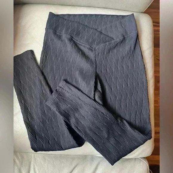 JMP The Label Stamina Leggings V Shaped Black Medium Like New Full Length - Picture 5 of 8